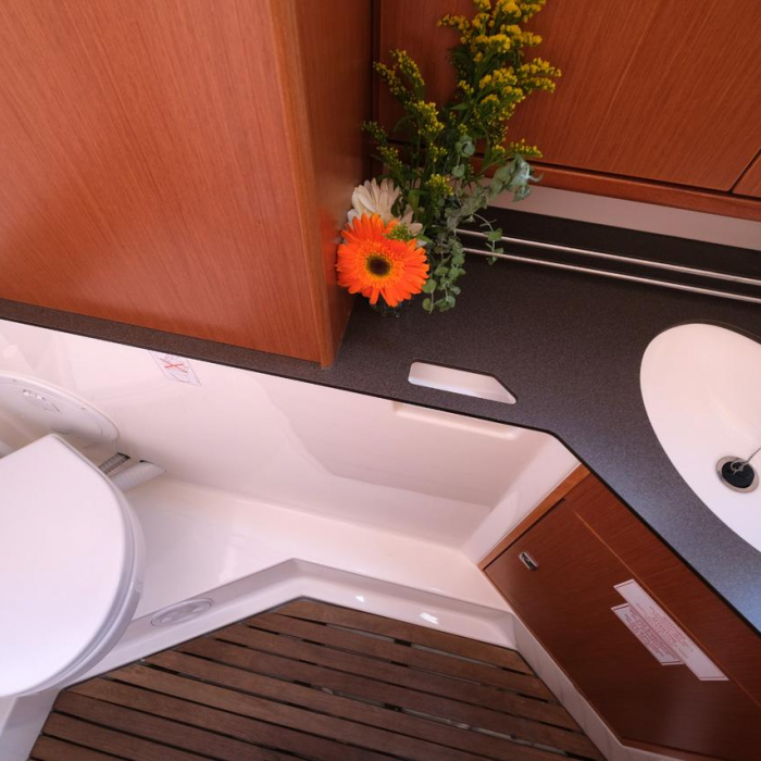 Dory 2 | Bavaria Cruiser 34 photo 12