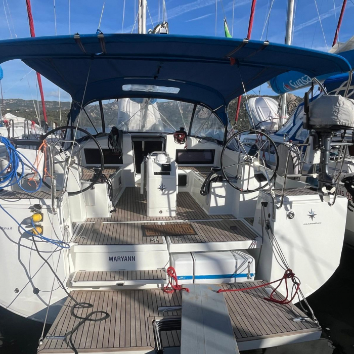 Maryann | Sun Odyssey 440 photo 2