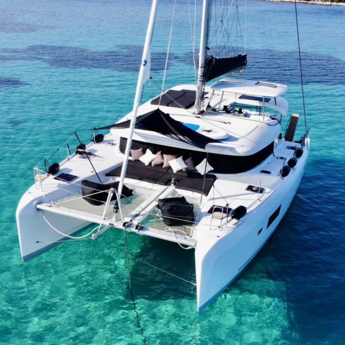 Karla | Lagoon 42 photo 18