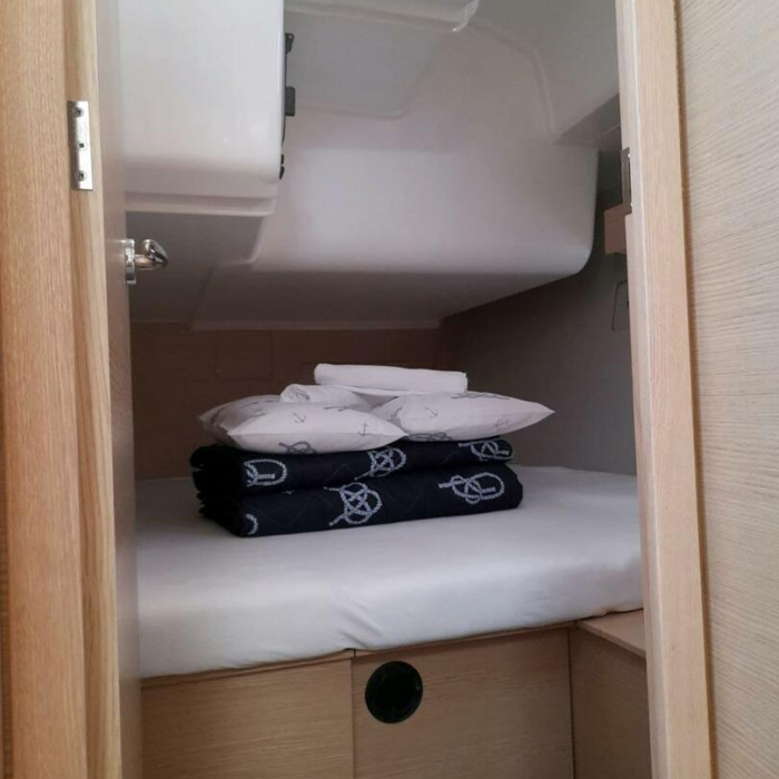 Altair | Dufour 412 photo 13