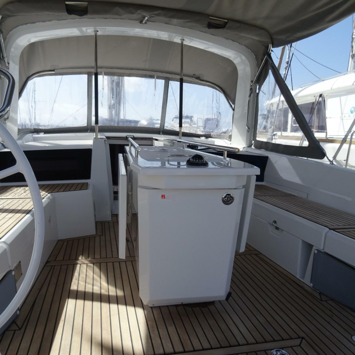 Gwennili/Owners Version | Oceanis 46.1 photo 2