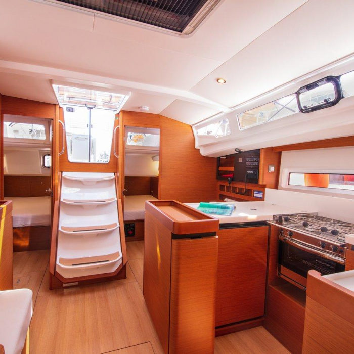 White Rabbit | Sun Odyssey 440 photo 20