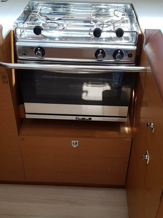 Pata | Sun Odyssey 519 photo 19