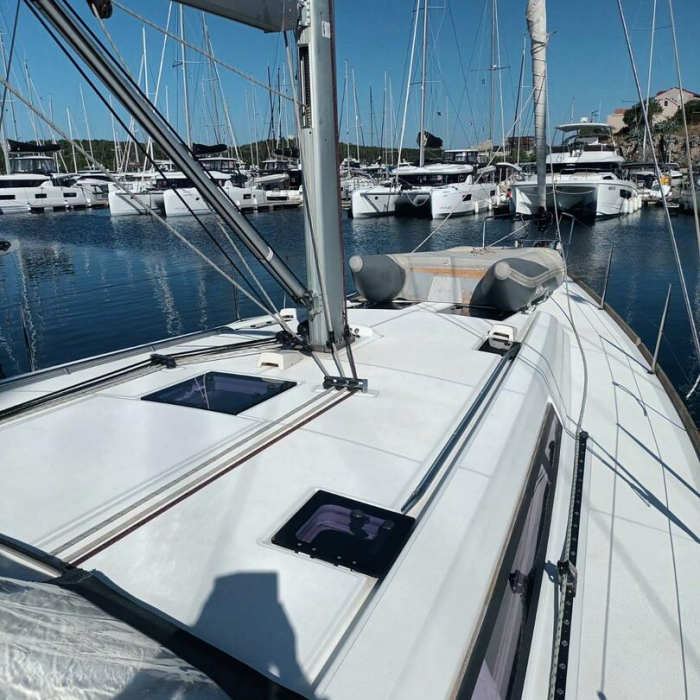 LUNA ROSSA | Oceanis 48 LR photo 4