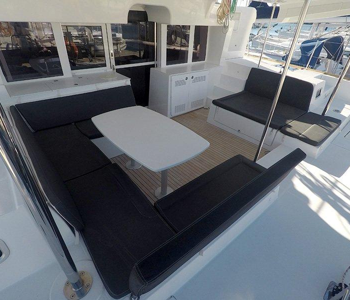 Zuzo II | Lagoon 450 photo 16