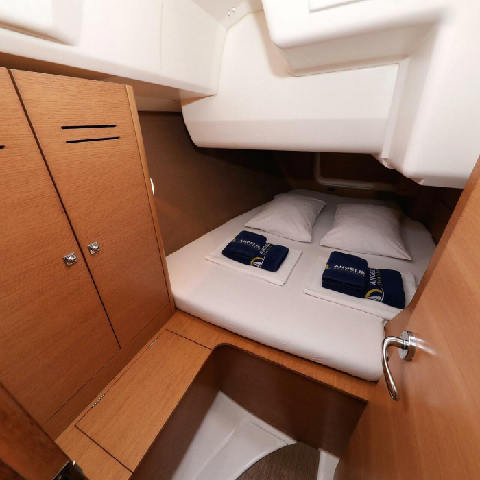 Sweet Lady | Dufour 350 GL photo 3