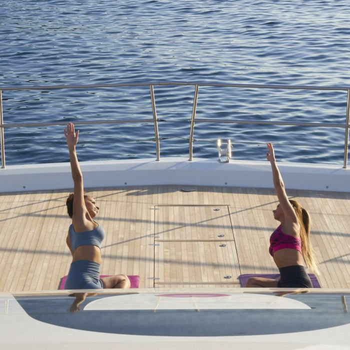 CRAZY HORSE | Lagoon 78 photo 12