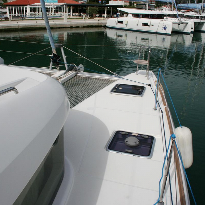 Wera of Sweden | Lagoon 40 photo 6