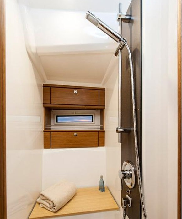 Anassa | Bavaria Cruiser 56 photo 9