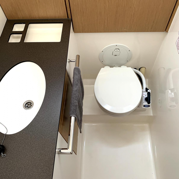 Oceanos | Bavaria Cruiser 46 photo 12