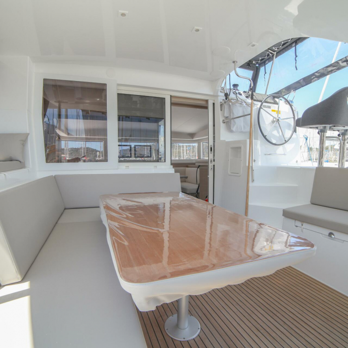 Sail Sagitta | Lagoon 40 photo 7