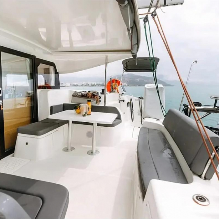 Lydia | Excess 11 photo 14