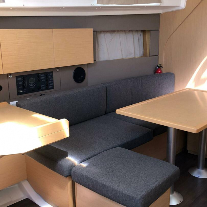 Amaral | Oceanis 38 photo 6