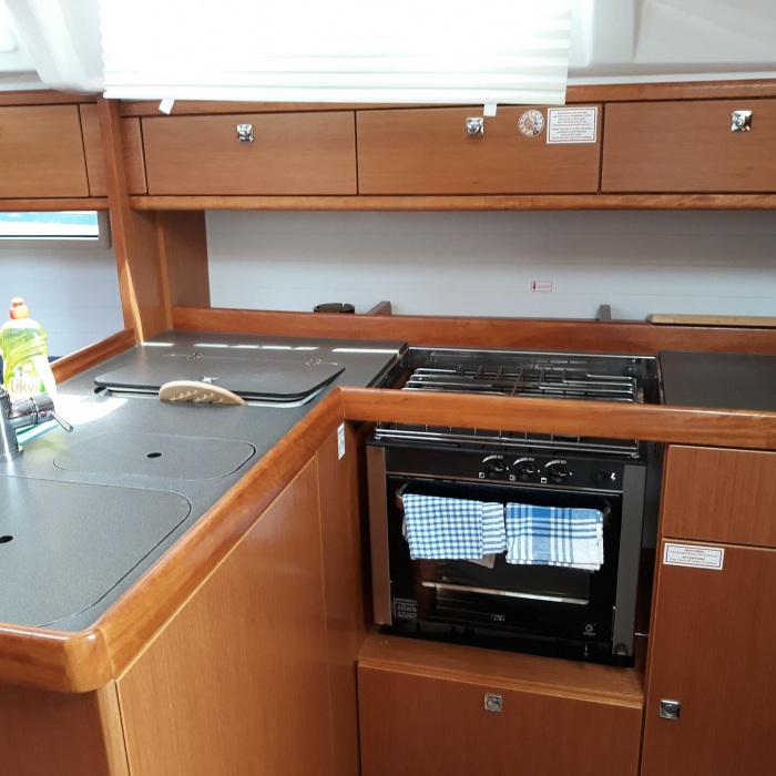 Mišac | Bavaria Cruiser 37 photo 10