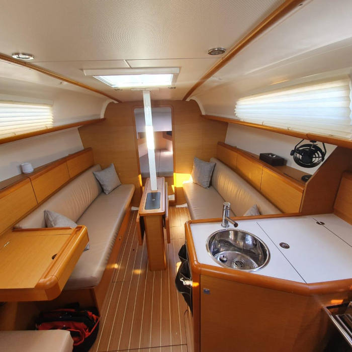 Aqua | Sun Odyssey 33i photo 14