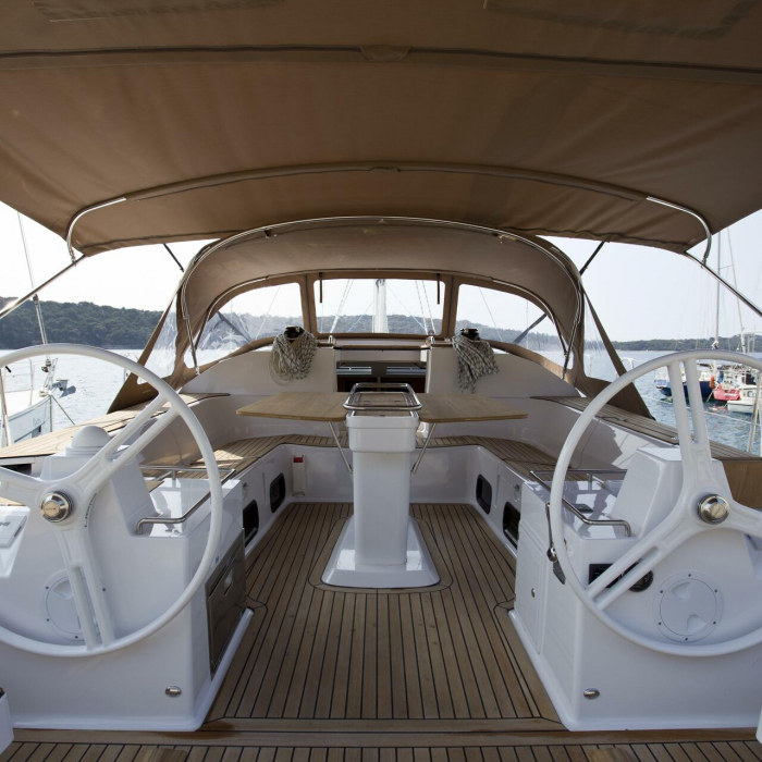 Vuschi | Elan 50 Impression photo 16