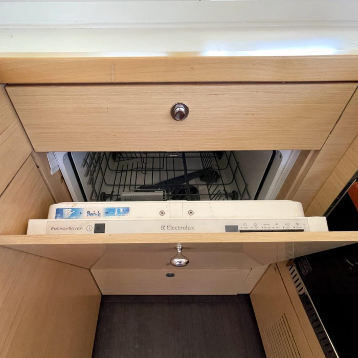 Altair | Lagoon 450 F photo 8