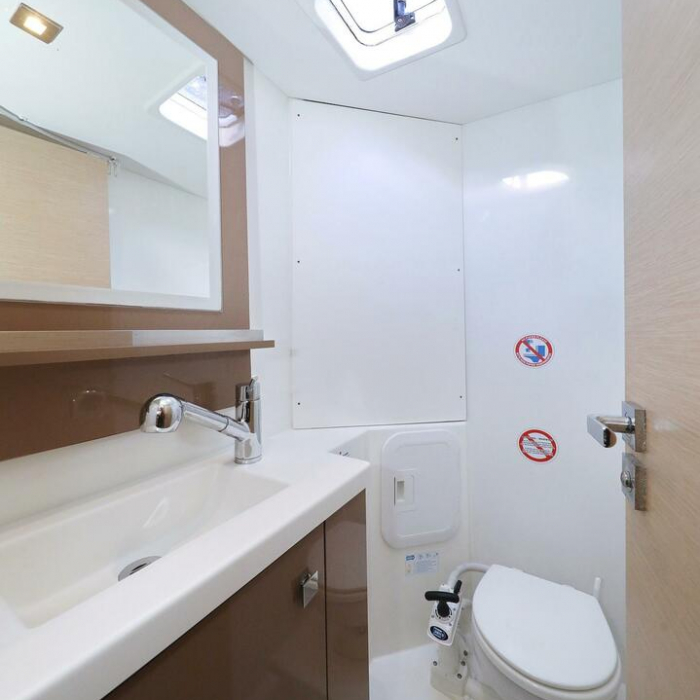 Why Not | Fountaine Pajot LUCIA 40 photo 12