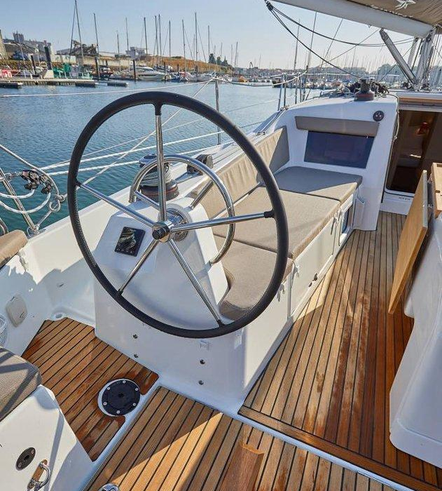 Sea Breeze | Sun Odyssey 410 photo 21