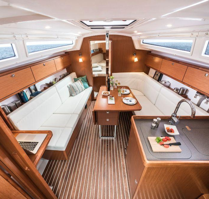 Saga | Bavaria Cruiser 34 - 2 cab. photo 16
