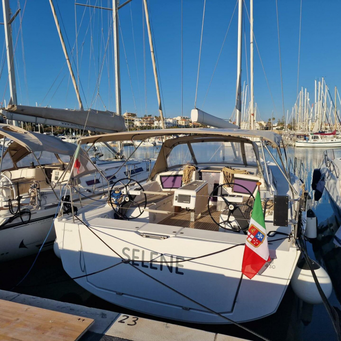 Selene | Dufour 430 photo 1