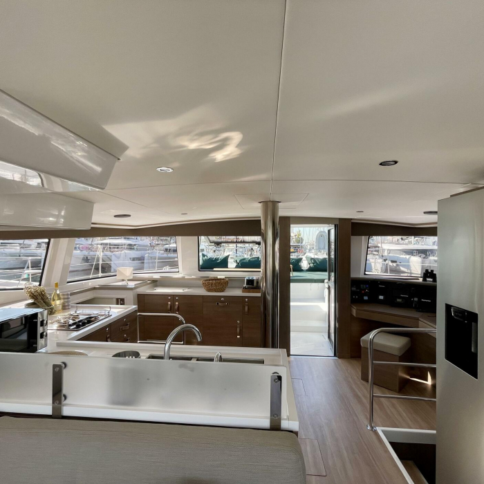 Romar II | Bali 4.6 photo 13