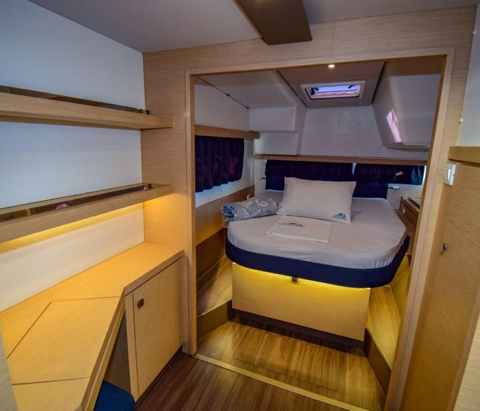 Amber | Lucia 40 photo 38