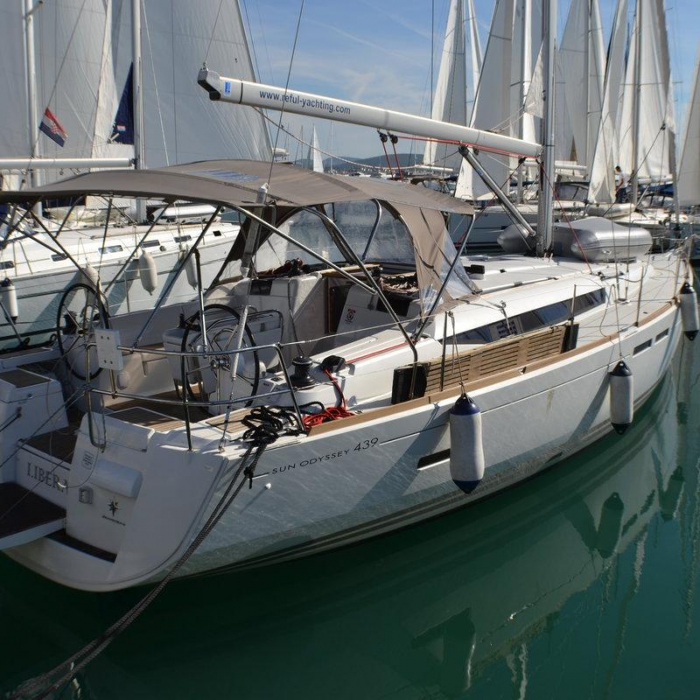 Libera | Sun Odyssey 439 photo 20
