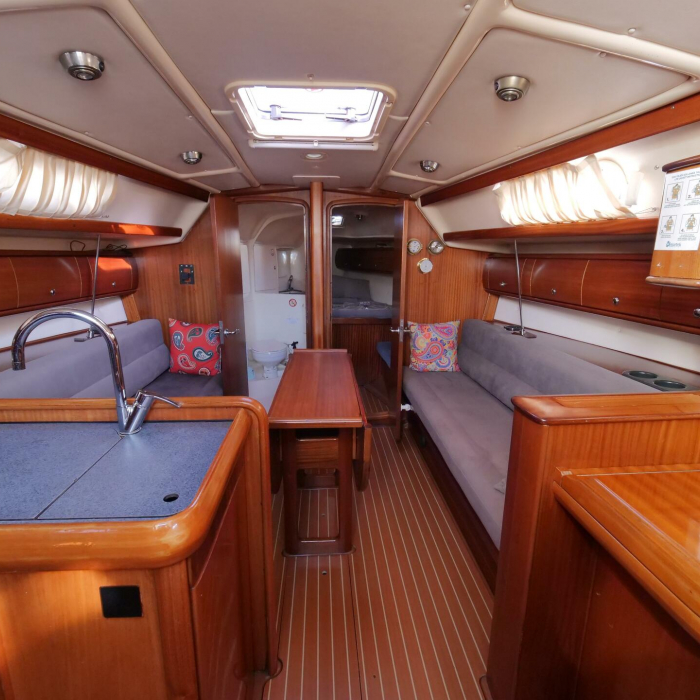 Altair | Bavaria 36 photo 11