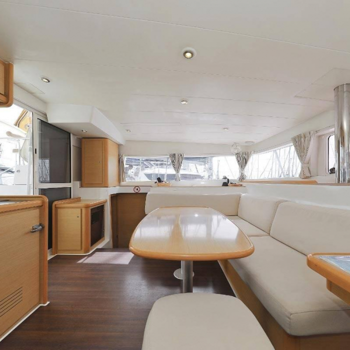 Caribbean | Lagoon 400 photo 9