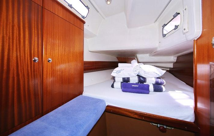 Scorpion | Bavaria 44 photo 7