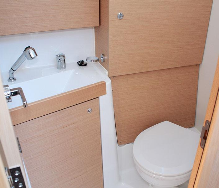 Freedom | Oceanis 38.1 photo 17