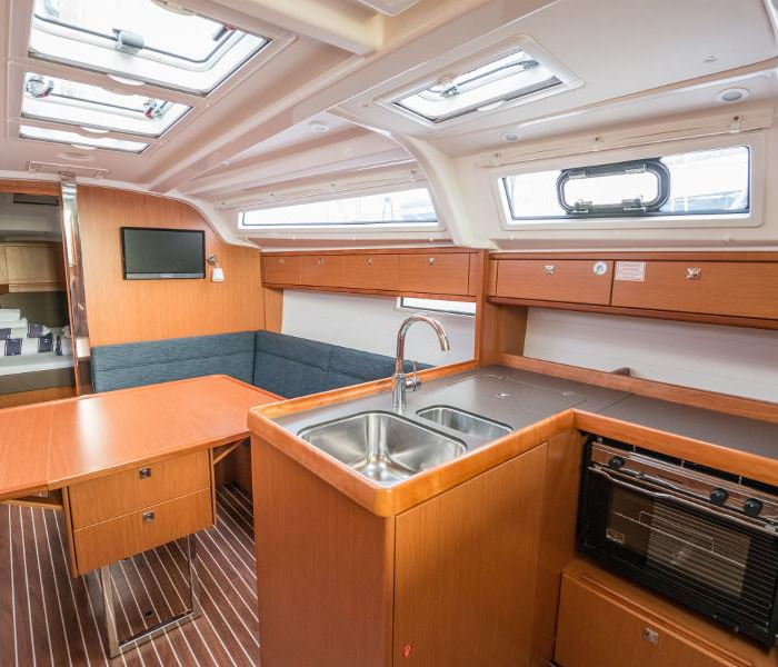 Rea | Bavaria Cruiser 37 photo 20