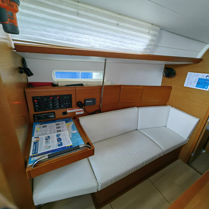 Islanders | Sun Odyssey 389 photo 11