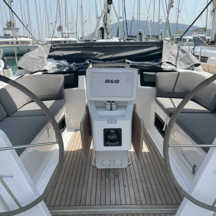 Medusa III | Hanse 388 photo 4