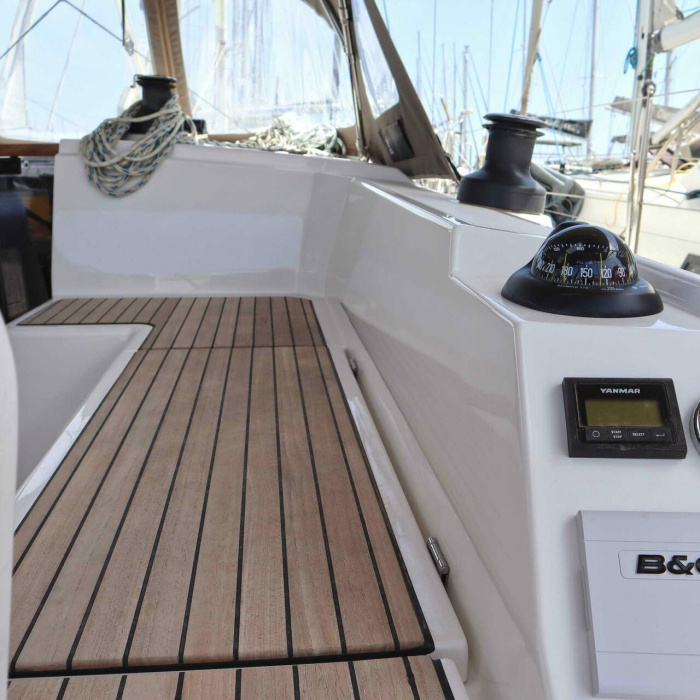Prestige | Bavaria C42 photo 4