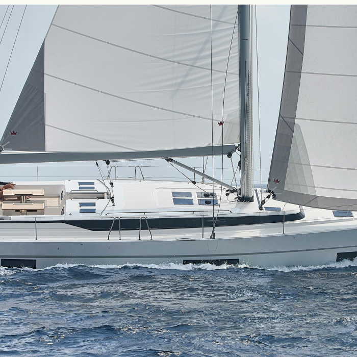 Malena | Bavaria C50 photo 1