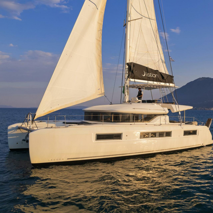 Andromeda | Lagoon 50 A/C & GEN & WM photo 17
