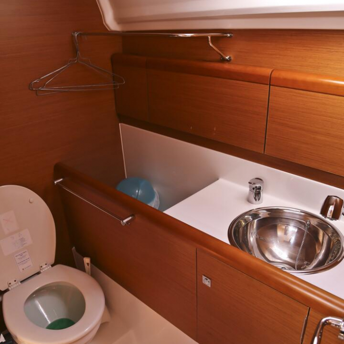 Galateia | Sun Odyssey 33i photo 7