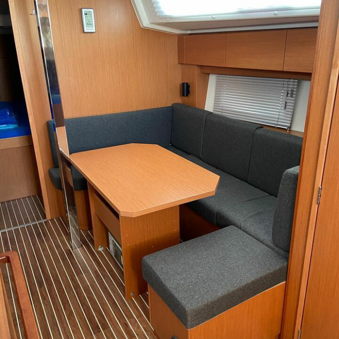 La Vela | Bavaria C38 photo 2