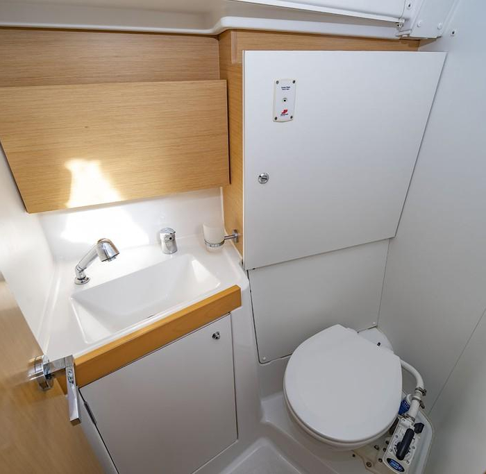 Moin | Oceanis 38 photo 35