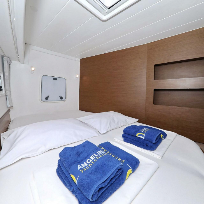 Air Wave | Lagoon 42 photo 24