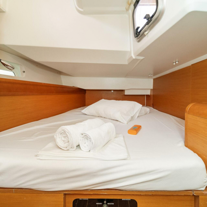 Marina I | Sun Odyssey 439 photo 3