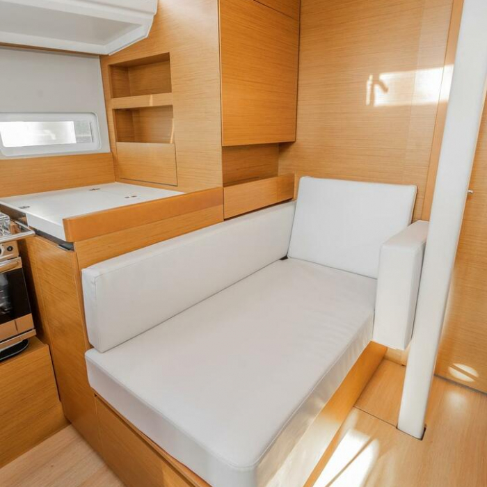 HIGH TIME | Sun Odyssey 410 photo 20