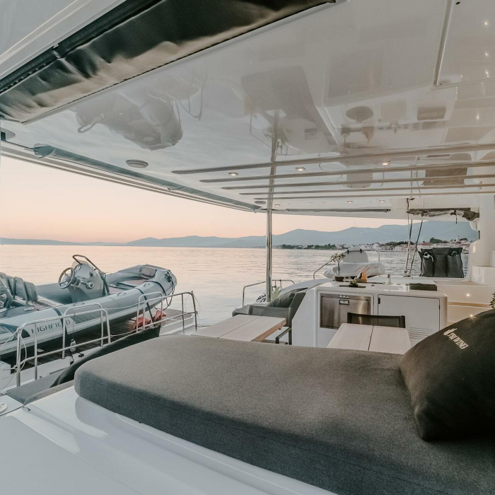 TRI-WING | Lagoon 55 photo 5