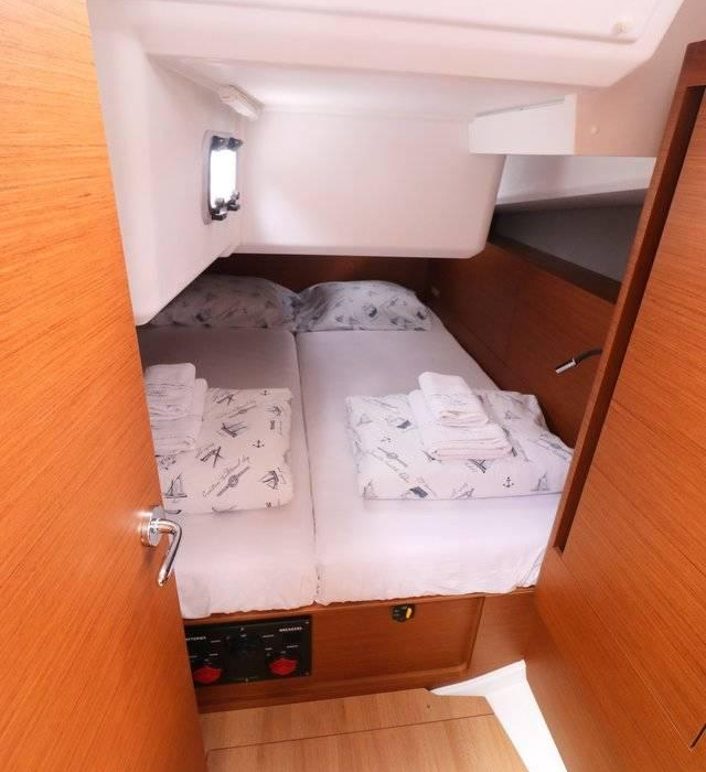 Sandy | Sun Odyssey 440 photo 7