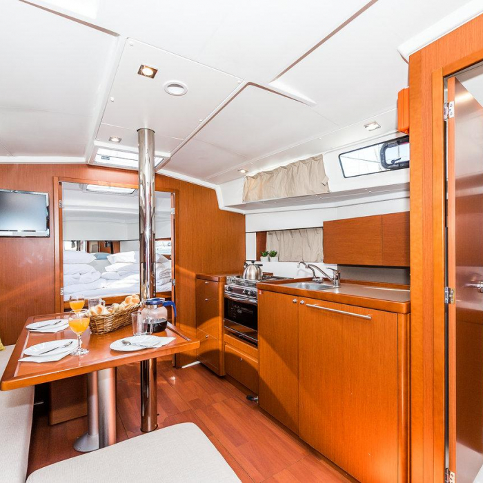 Prodigy | Oceanis 38.1 photo 13