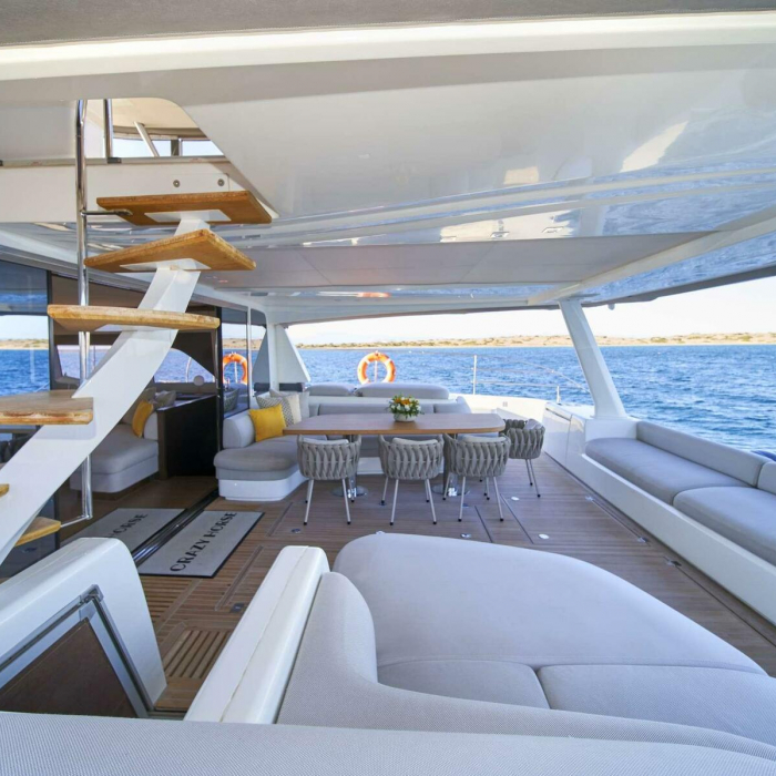 CRAZY HORSE | Lagoon 78 photo 1