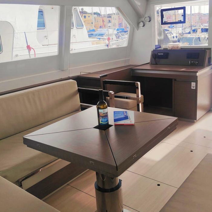 Maria Del Mar | Leopard 50 photo 3