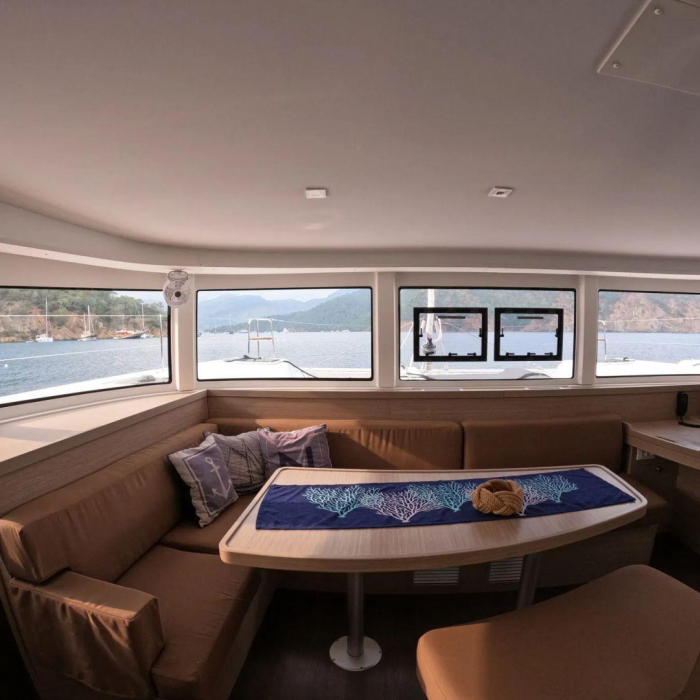 Rena | Lagoon 42 photo 7